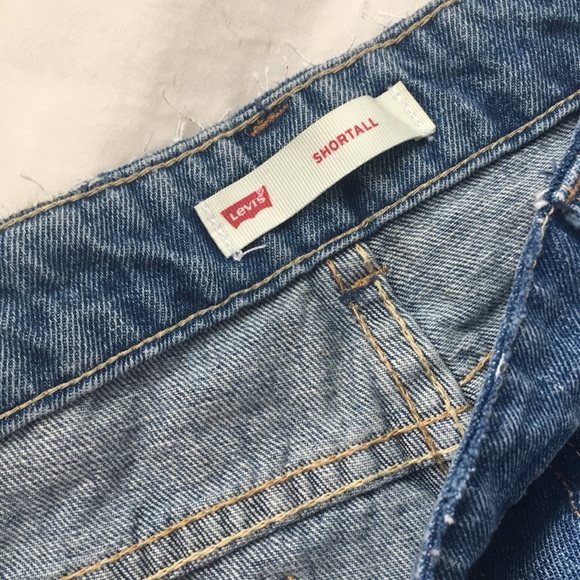 Levi’s Shortall Shorts - Picture 3 of 4